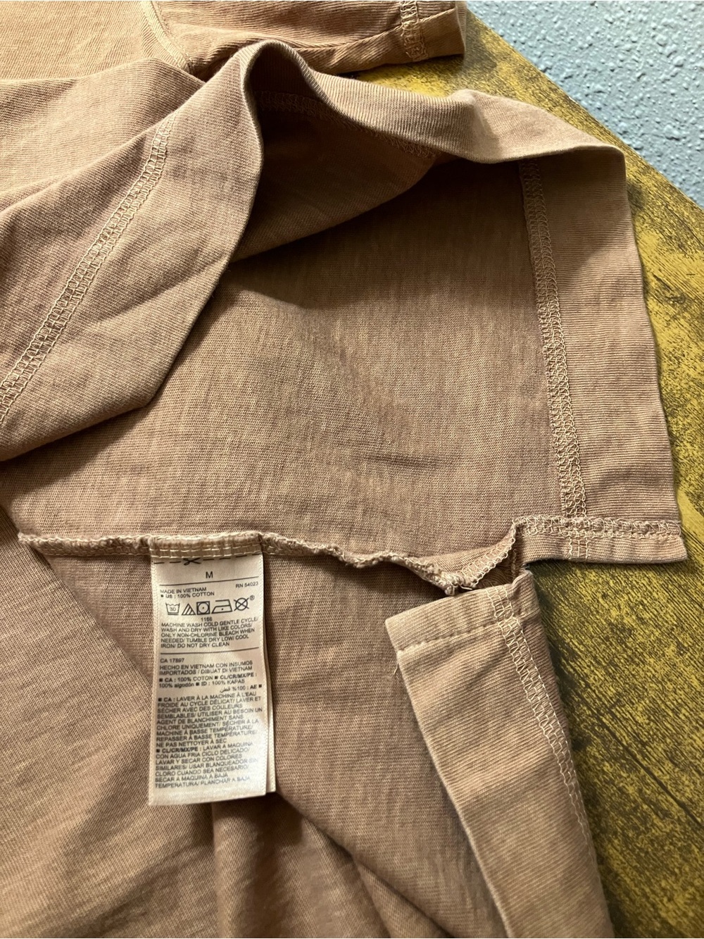 Old Navy Women’s Vintage Boxy Crewneck T-Shirt Caramel Bronze Brown Medium - Picture 10 of 11